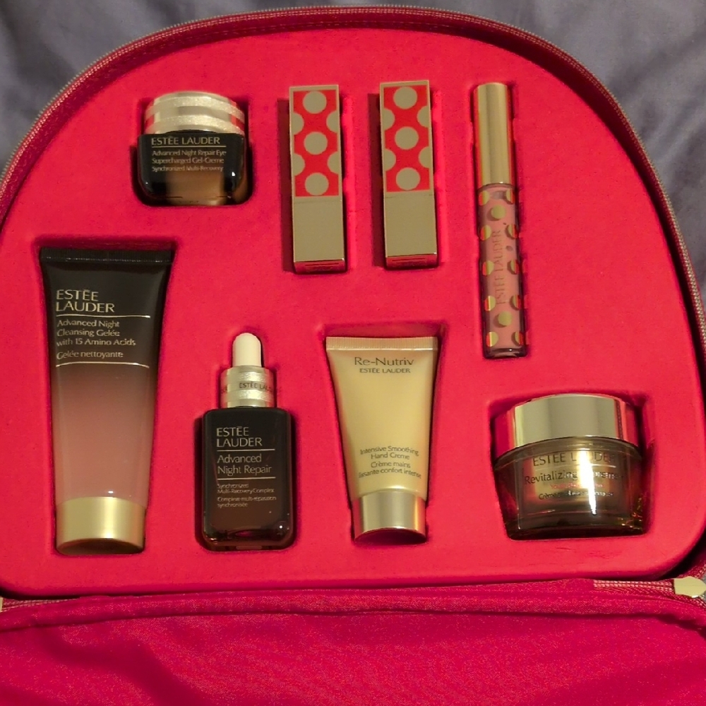 Estee Lauder Holiday 2025 Blockbuster Set